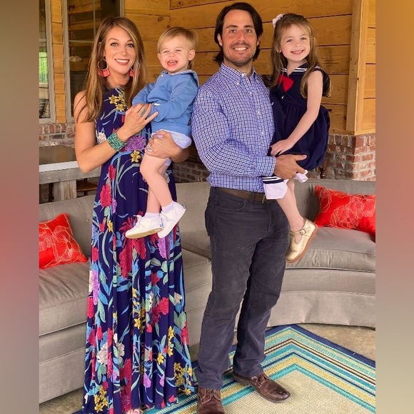 Meet your Posher, Beth - Picture 1 of 1